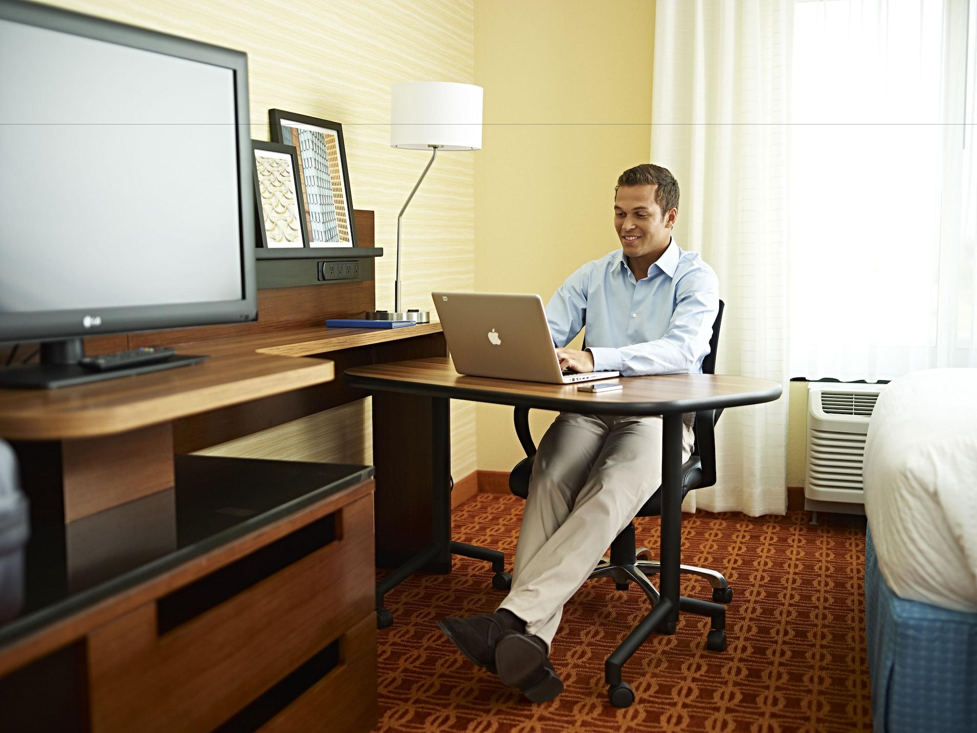 Fairfield Inn & Suites By Marriott Phoenix Tempe/Airport Buitenkant foto